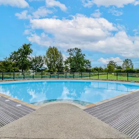 Azur - Pool & Near Geneva, Airport Prévessin